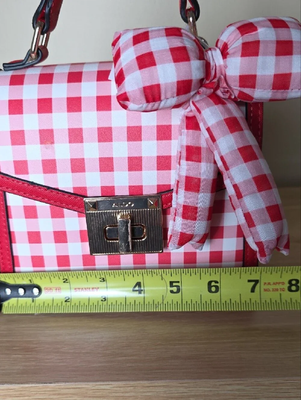 Aldo chic red